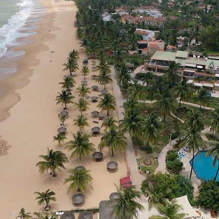 Villa Bord De Mer Avec Piscine Sali Tapé Eksteriør billede